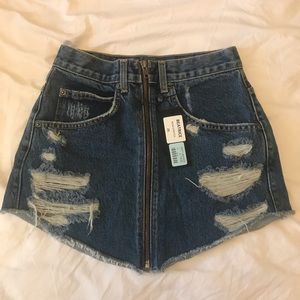 LF skirt with tags